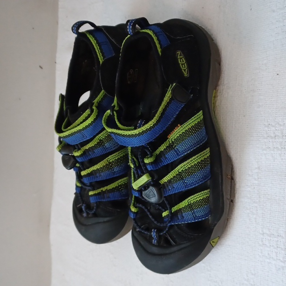 Keen Newport H2 Sandal Youth Size 1 Multicolor Bungee Lace Lock - Picture 5 of 5